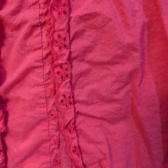 Women’s Ruffled Scoop-Neck Short Sleeve Blouse in Fuchsia - Picture 3 of 12